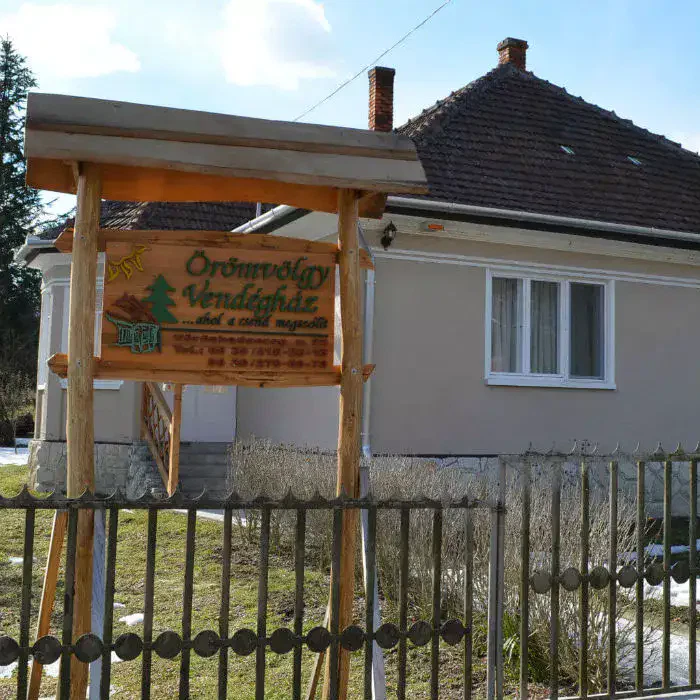 Kép erről: Oromvolgy vendeghaz bejarat Webp Örömvölgy vendégház